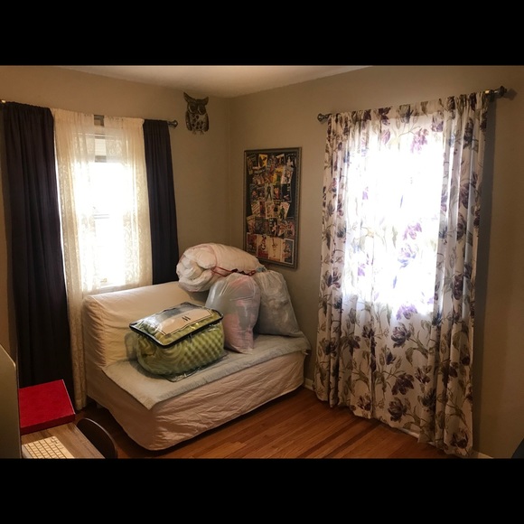 — #1 Curtain Set with Pretty Purple Flowers - Picture 8 of 8